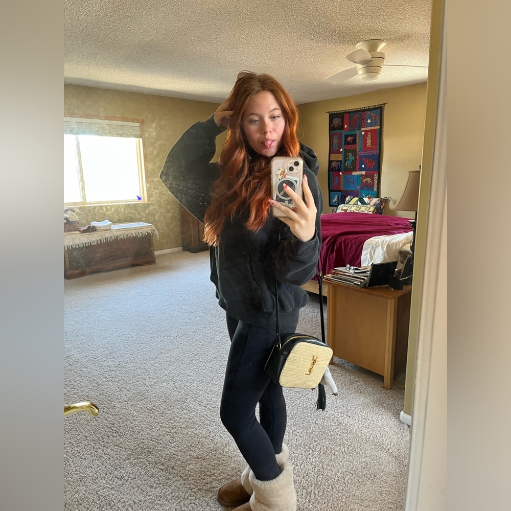 Meet your Posher, Amber